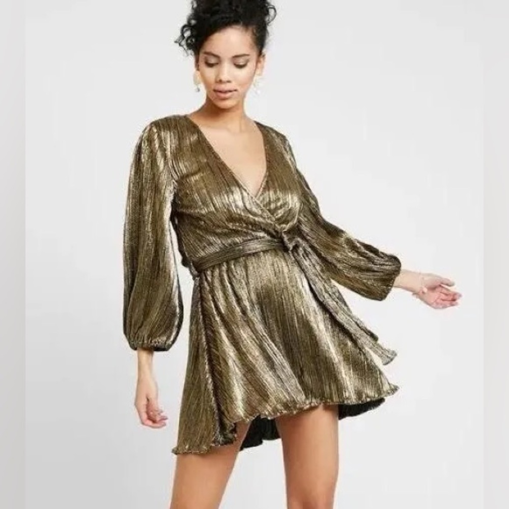 Bardot Belissa pleated gold party dress with long sleeves - M